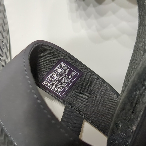 Skechers Black Sparkly Wedge Sandals - Picture 11 of 13